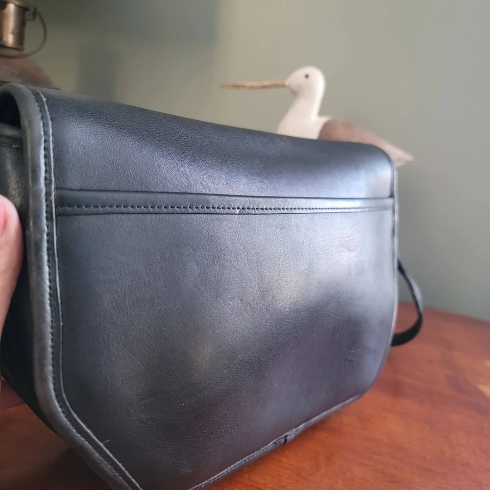 Coach 9947 Vista Black Glovetanned Leather Shoulder Bag Vintage USA